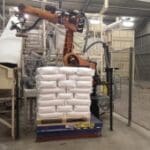 Article image of: AVT Europe levert ontstapelrobot voor zakgoed