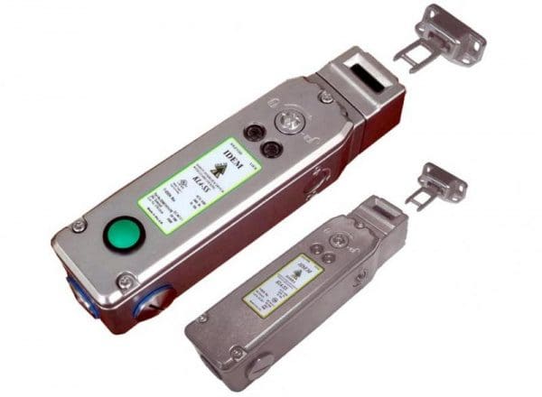 Article image of: Interlock in RVS 316 met geïntegreerde aanvraagknop