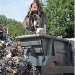 Article image of: Danielli Henschel stelt nieuwe ”Compact 800” schaar voor.