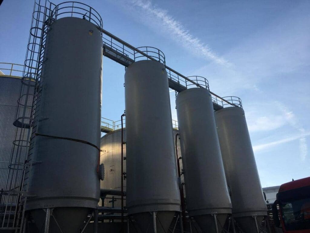 Article image of: Conische tanks voor oliën, slib en emulsies