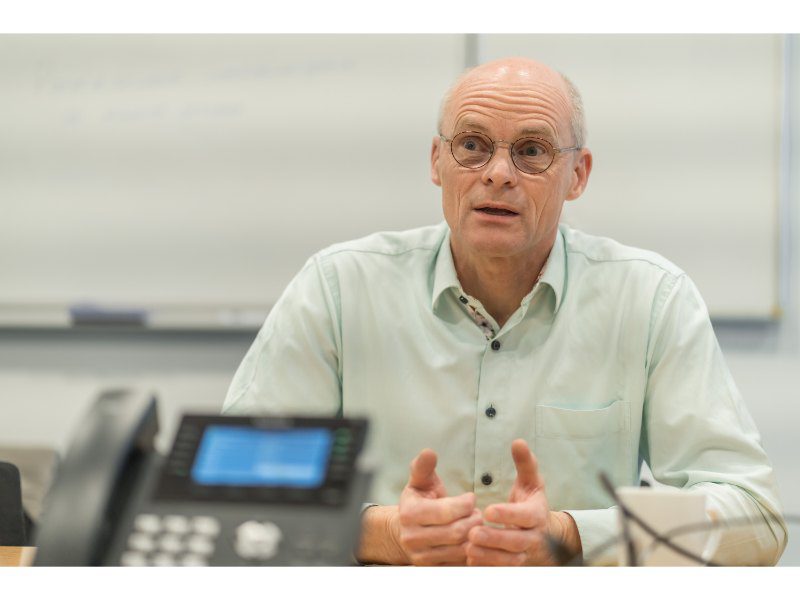 Berthram Mak, manager sales & marketing bij Hosokawa Micron.