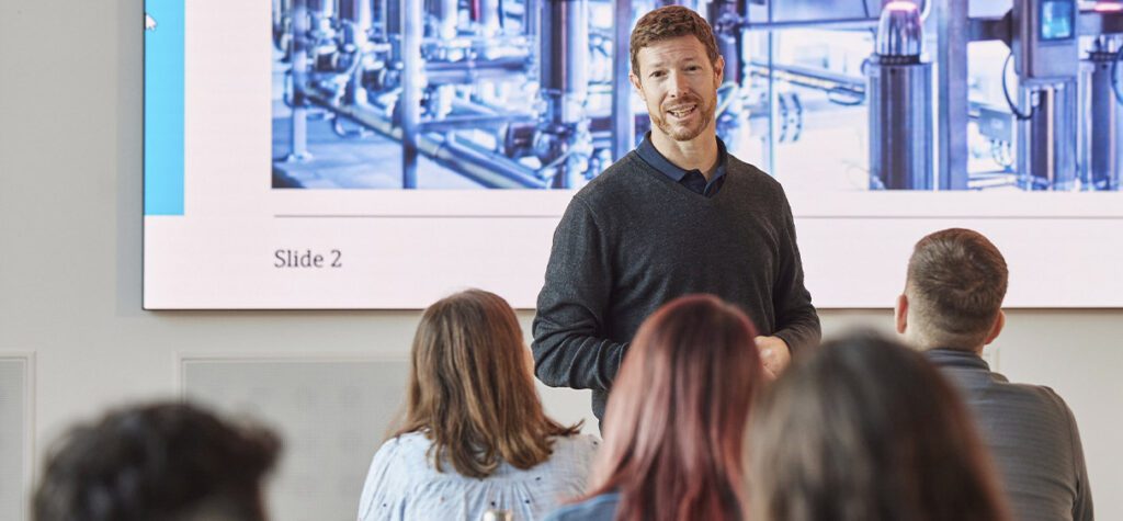 Header visual of : Endress+Hauser College: Een kloppende stoommassabalans