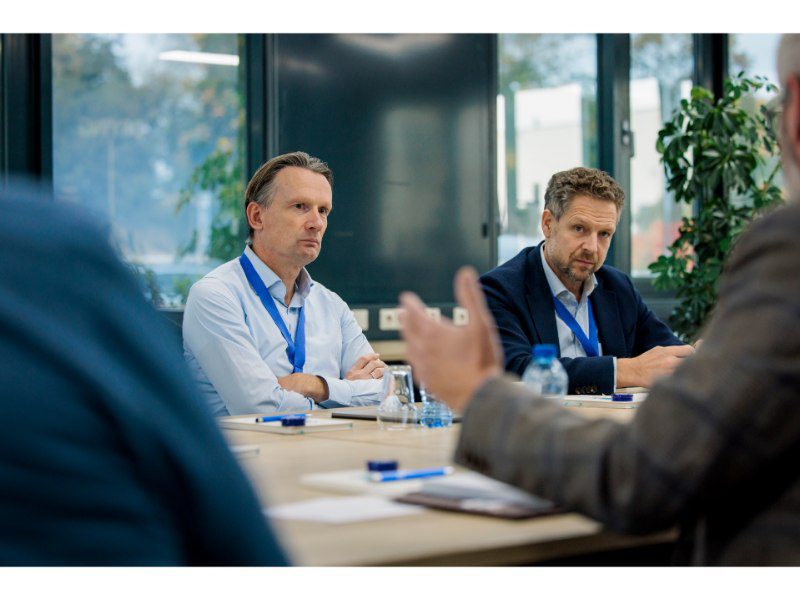 Perry Verberne (Van Beek Schroeftransport) en Rieks Reyers (Dinnissen)