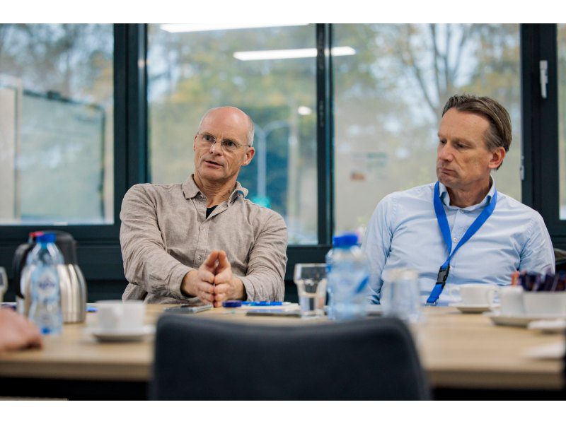 Berthram Mak, Hosokawa Micron (links) en Perry Verberne, Van Beek