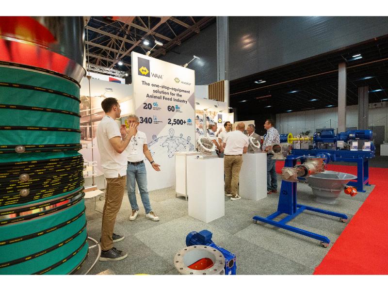 WAM Holland afficheerde zich tijdens VICTAM als de eenloketpartner voor de voederindustrie met 20 productielocaties, 340 internationale patenten, 2.500 medewerkers en 60 handelspartners